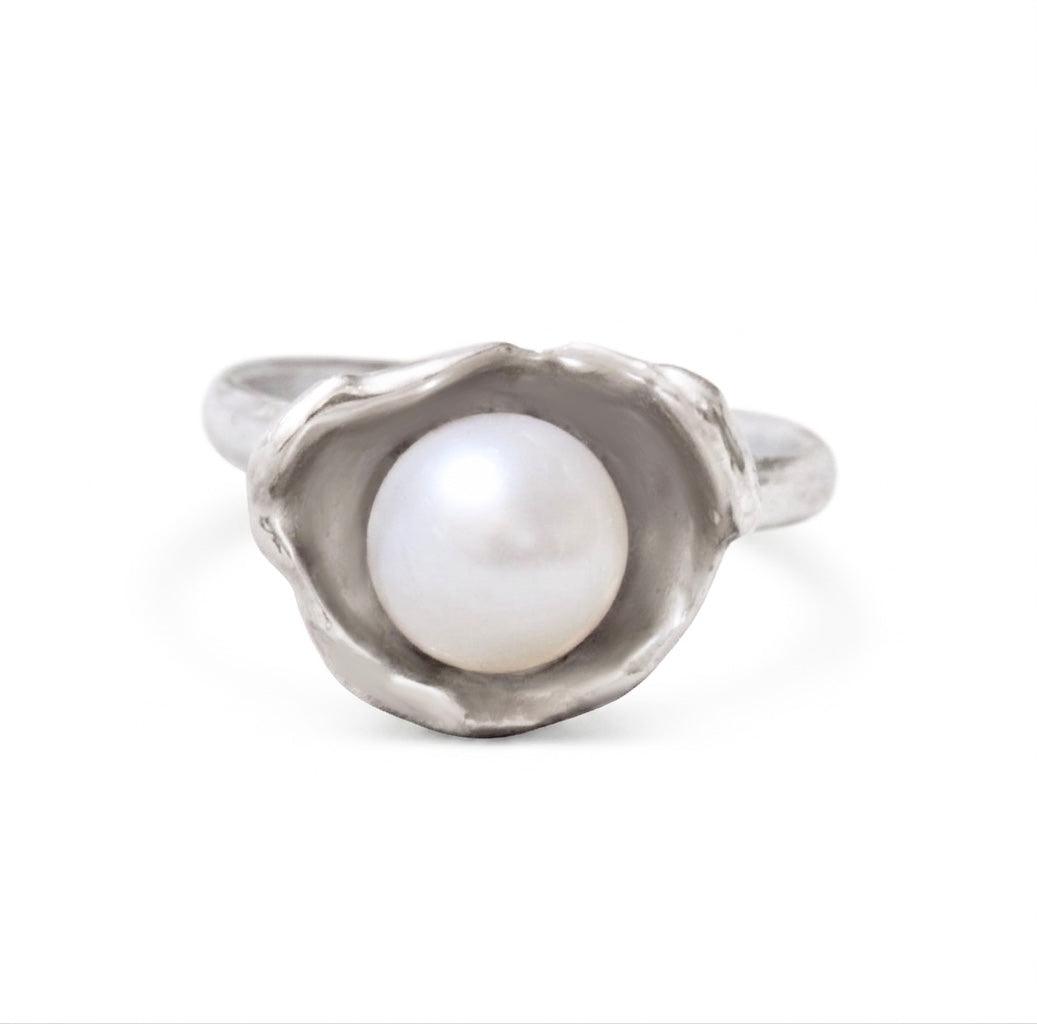 Gold Watercast Oyster Ring